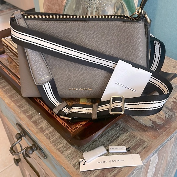 Marc Jacobs Bags Marc Jacobs Cosmo Crossbody In Loam Soil Poshmark